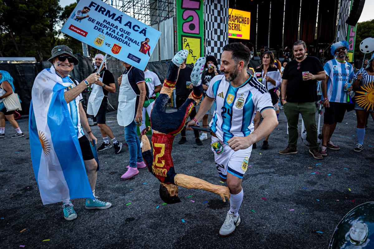 El sábado es el 'Gran Pitote' del Canela con la fiesta de disfraces