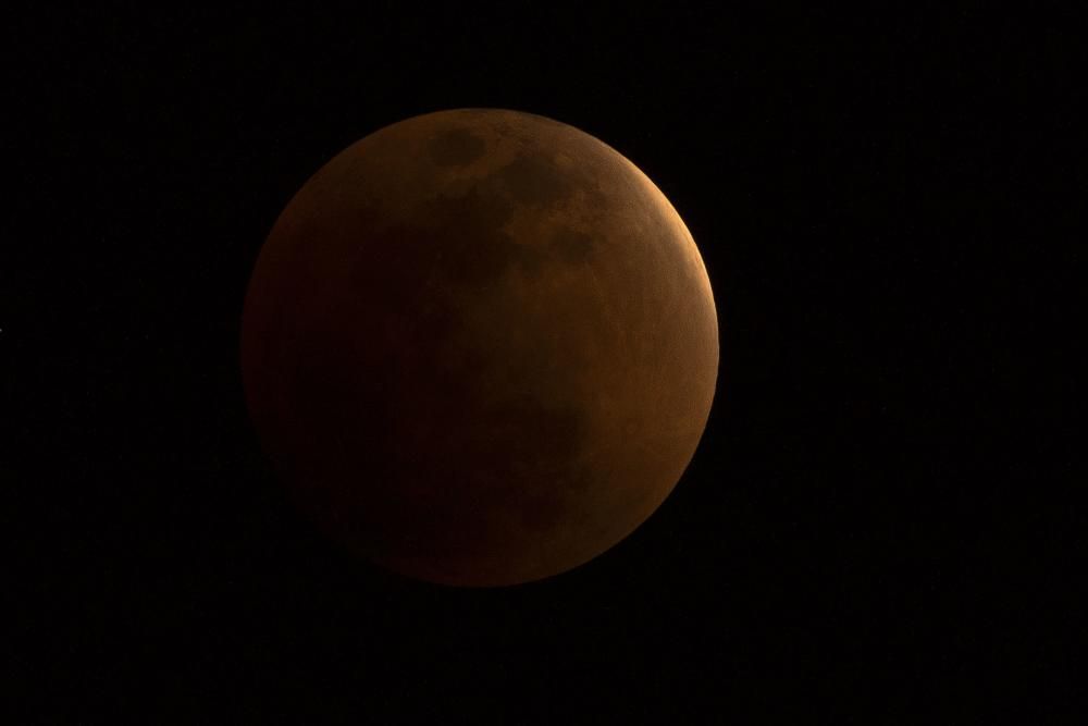 Las mejores imágenes del eclipse de la superluna