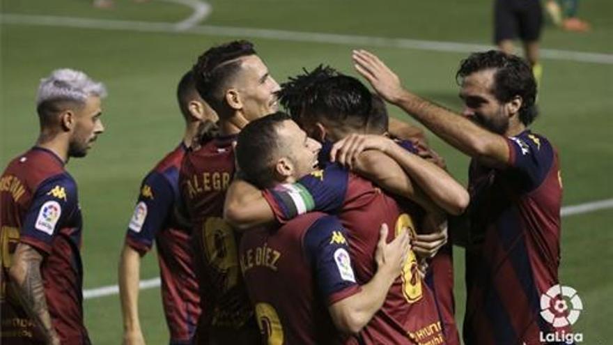 Un triunfo del Extremadura para agarrarse a la liga