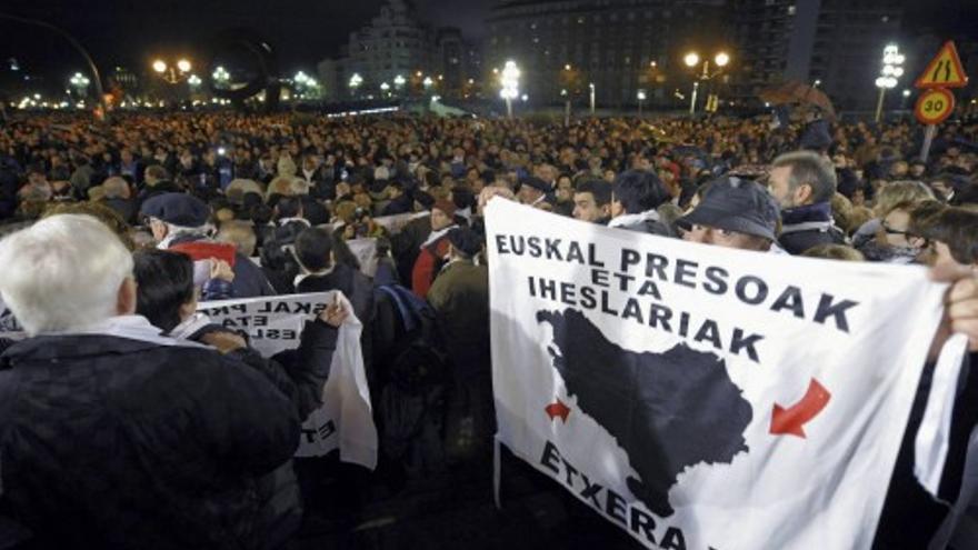 Manifestación convocada por PNV y Sortu en Bilbao