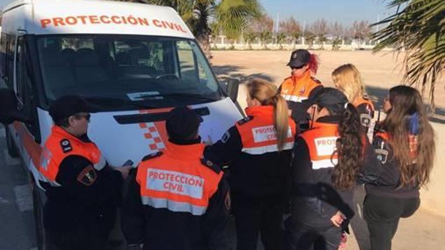 Imagen de un operativo de Protección Civil de Torrevieja.