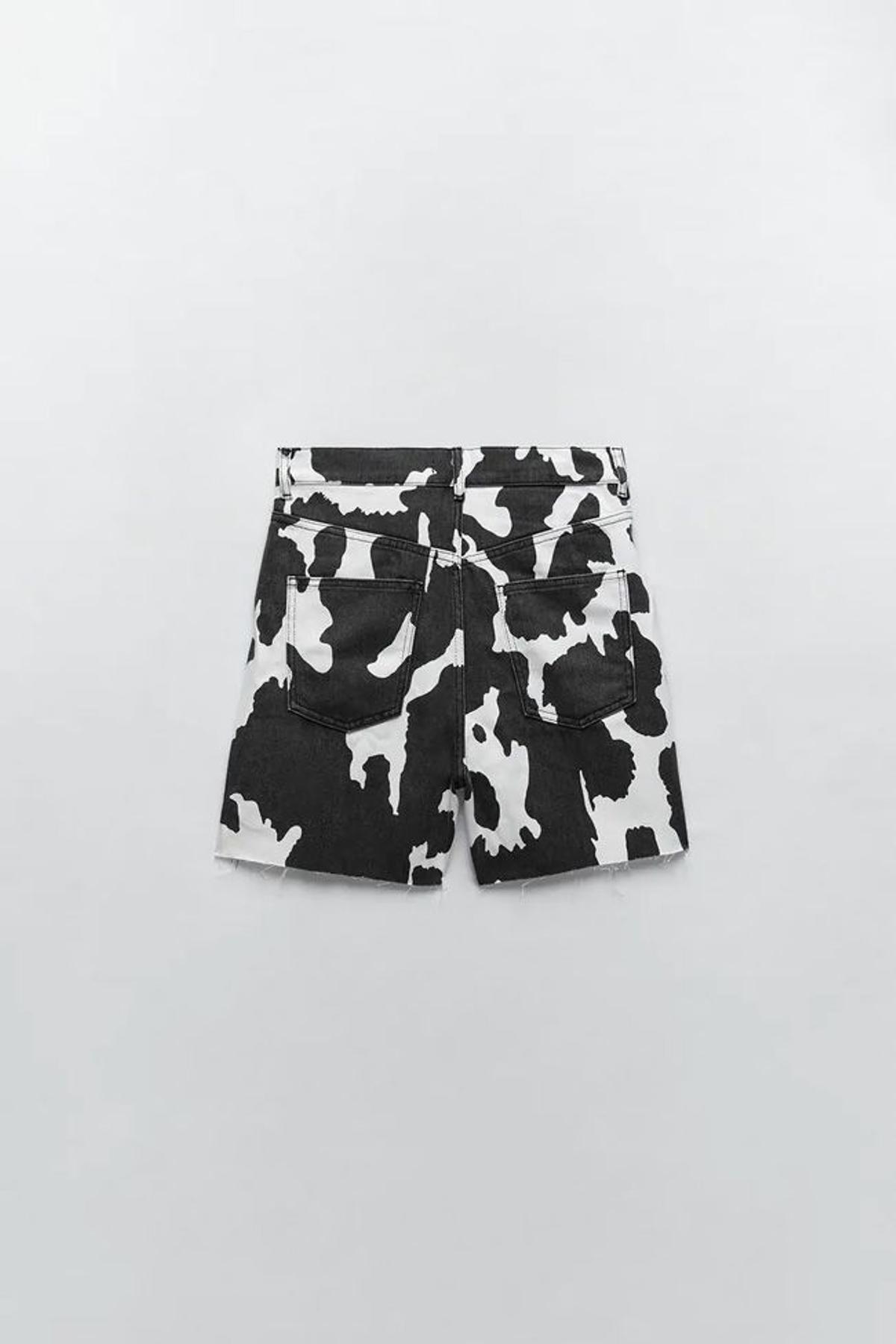 Shorts 'denim' con estampado animal