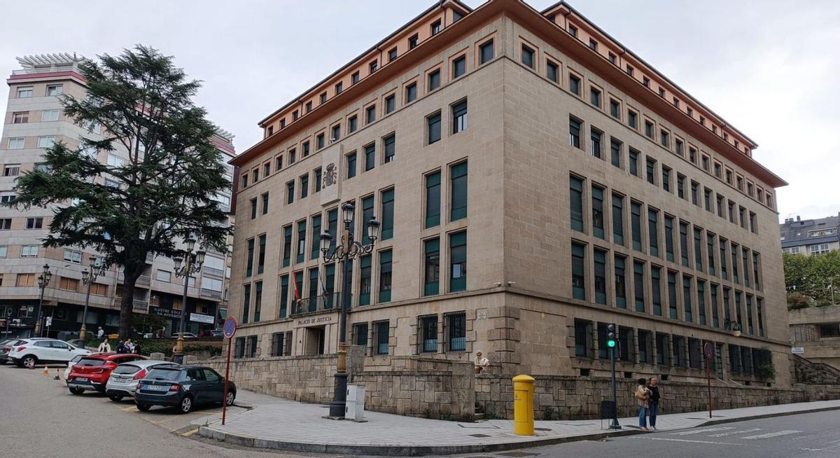 El palacio de justicia de Concepción Arenal, la sede de la Audiencia Provincial de Ourense. |   // F. CASANOVA