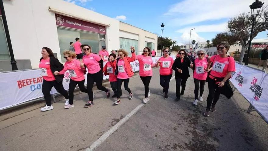 Todas las imágenes de la Cursa per la Dona de Ibiza