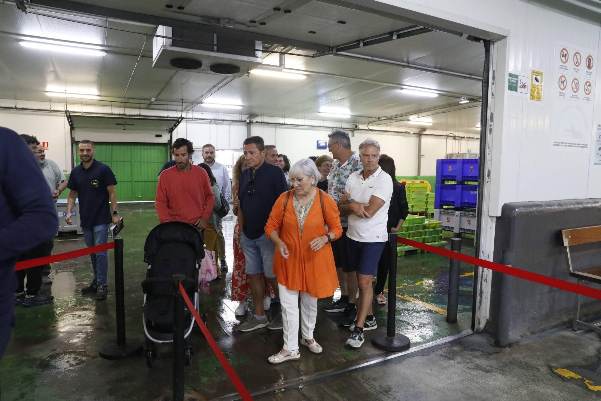 En imágenes: así fue la primera visita guiada a la rula de Avilés de la campaña veraniega