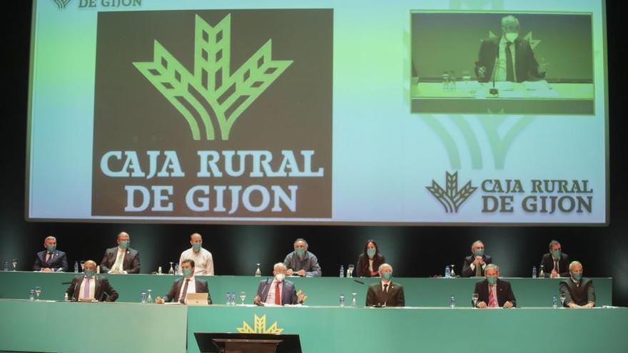 Caja Rural de Gijón gana 531.000 euros y cambia estatutos para reducir su consejo
