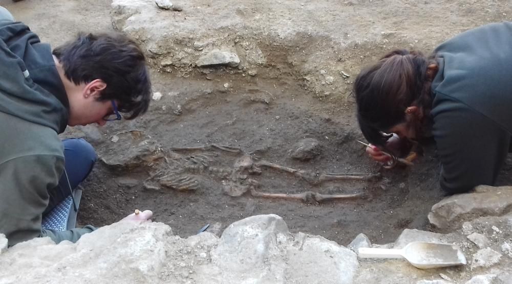 Excavacions arqueològiques a la necròpolis de Roma