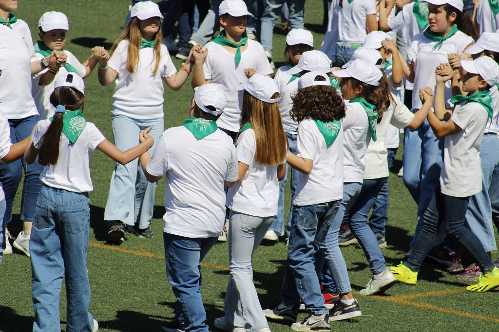 Más de 2000 jóvenes participan en el encuentro regional de Danzas del Mundo 'Mi plan es bailar'