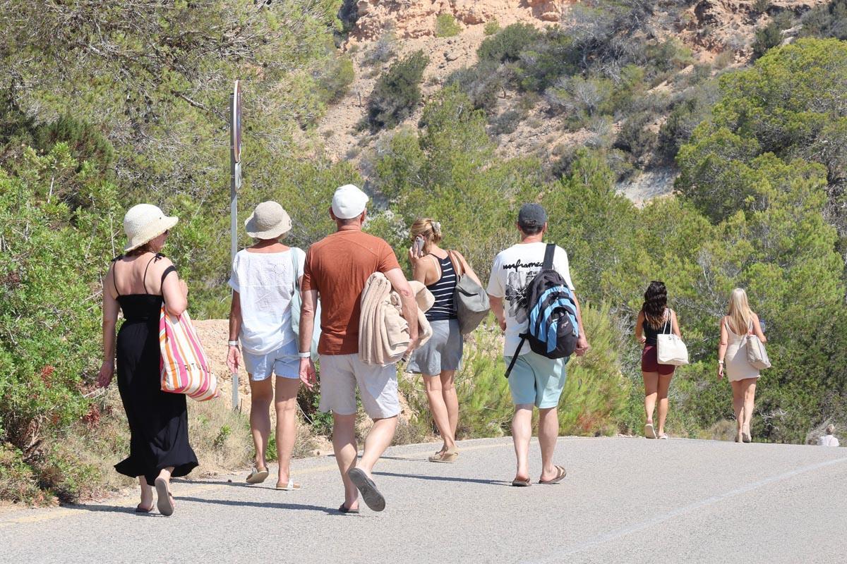 Galería: Reabre el parking de Cala d'Hort