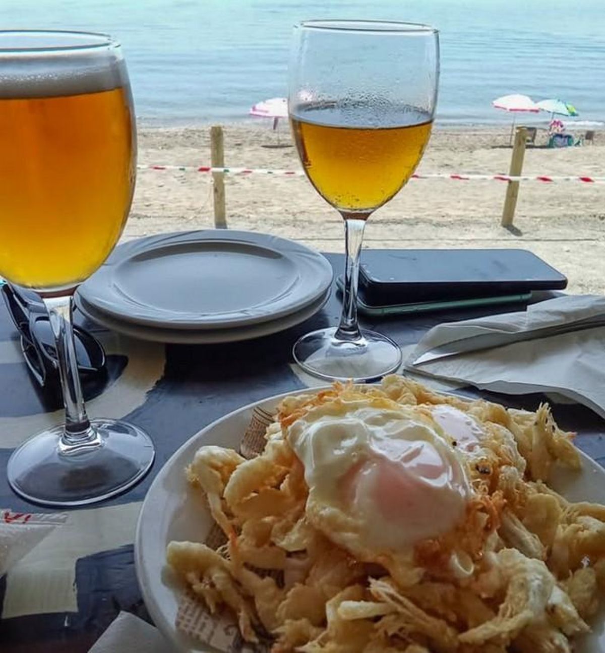 Restaurante 'El deo', en primera lína de playa.