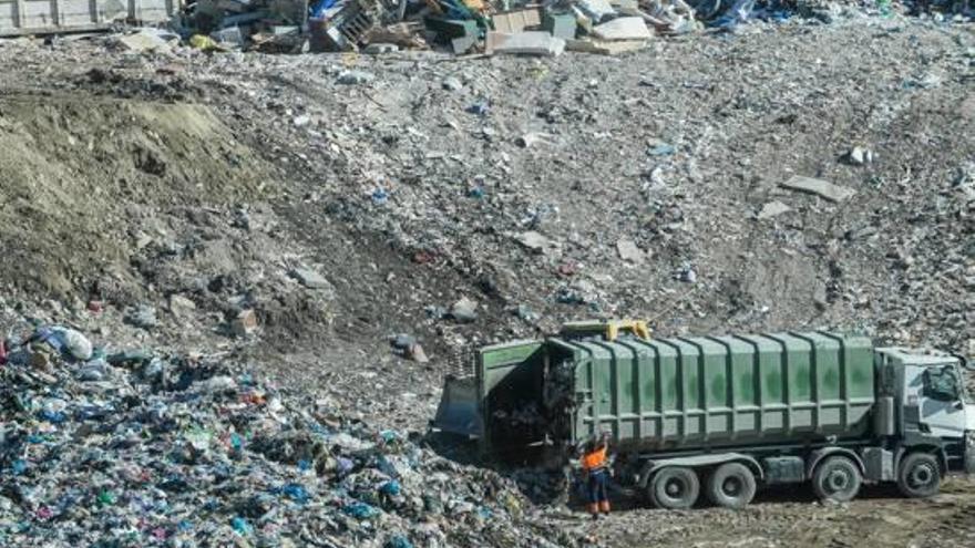 La planta de basuras instalará cerramientos contra los  malos  olores