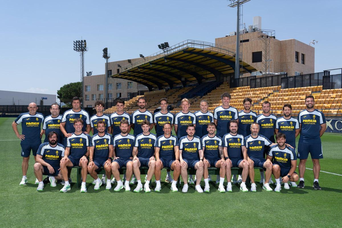 Cuepo técnico del primer equipo del Villarreal para la temporada 2026/2027.