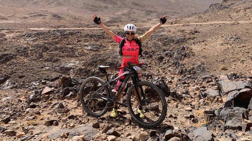 Maria José M.Maroto finaliza los 524 km de la la quinta etapa de la Titan Desert