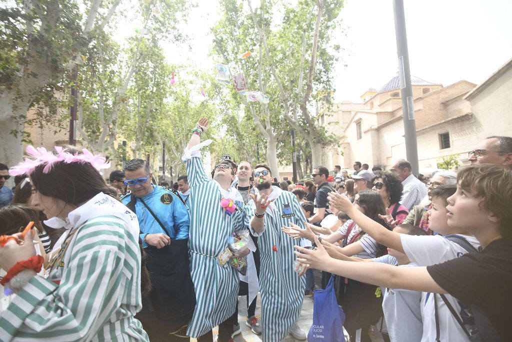 El pasacalles sardinero de este sábado, en imágenes