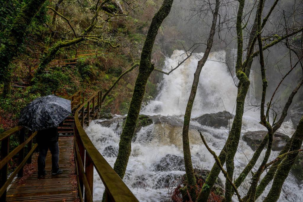 Las lluvias de Joseph ensalzan las 'fervenzas' de Valga