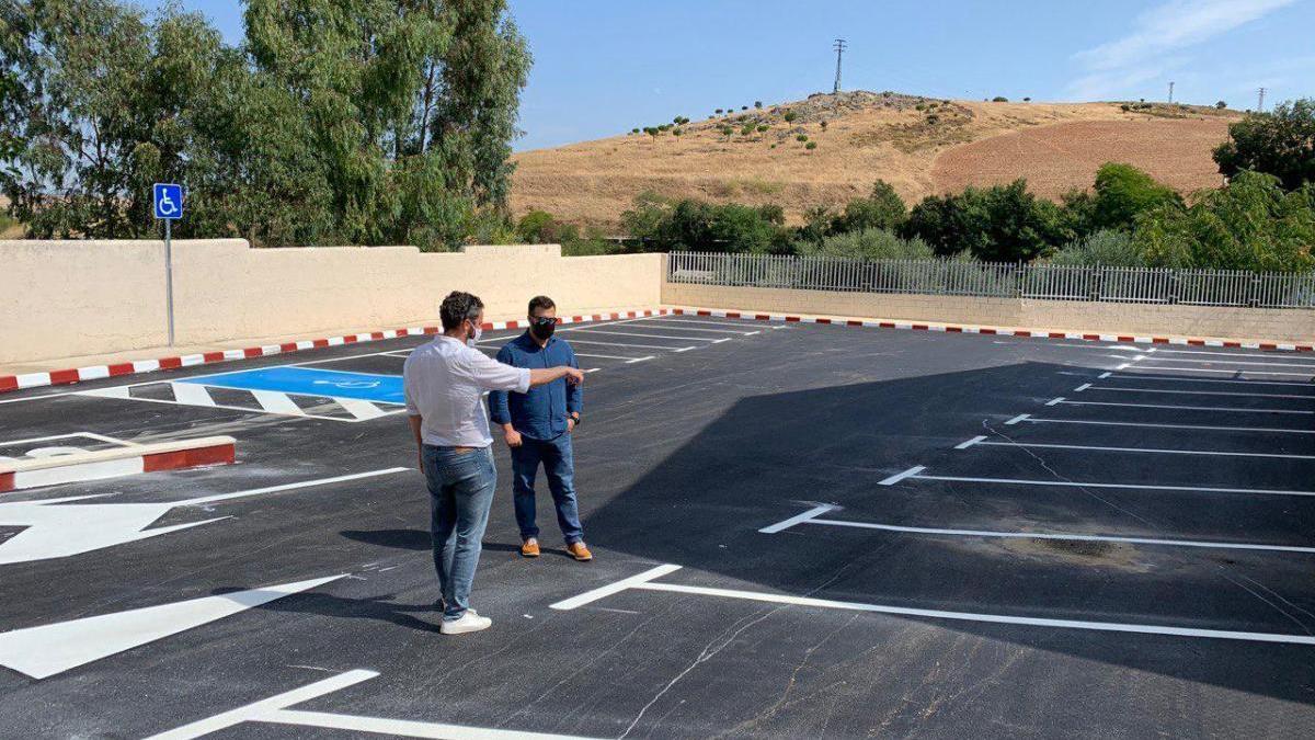 El aparcamiento del Madruelo tiene 20 plazas