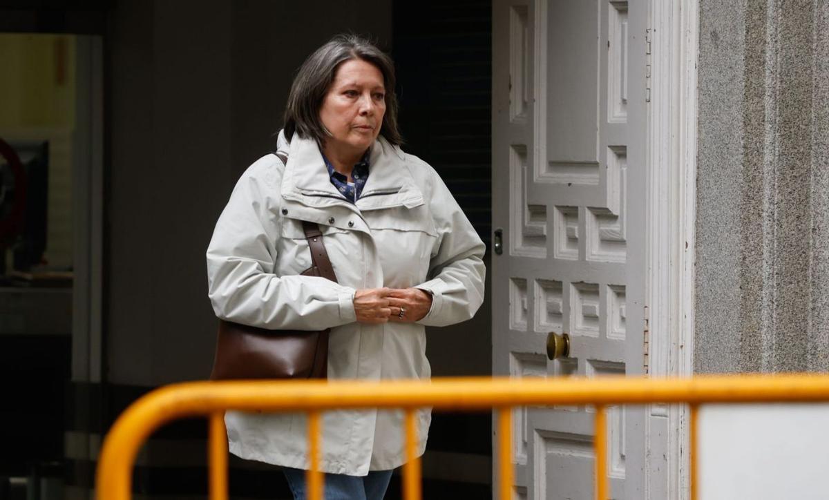 L’exgerent del PSOE admet cert descontrol en l’abonament en efectiu L’exgerent del PSOE admet cert descontrol en l’abonament en efectiu