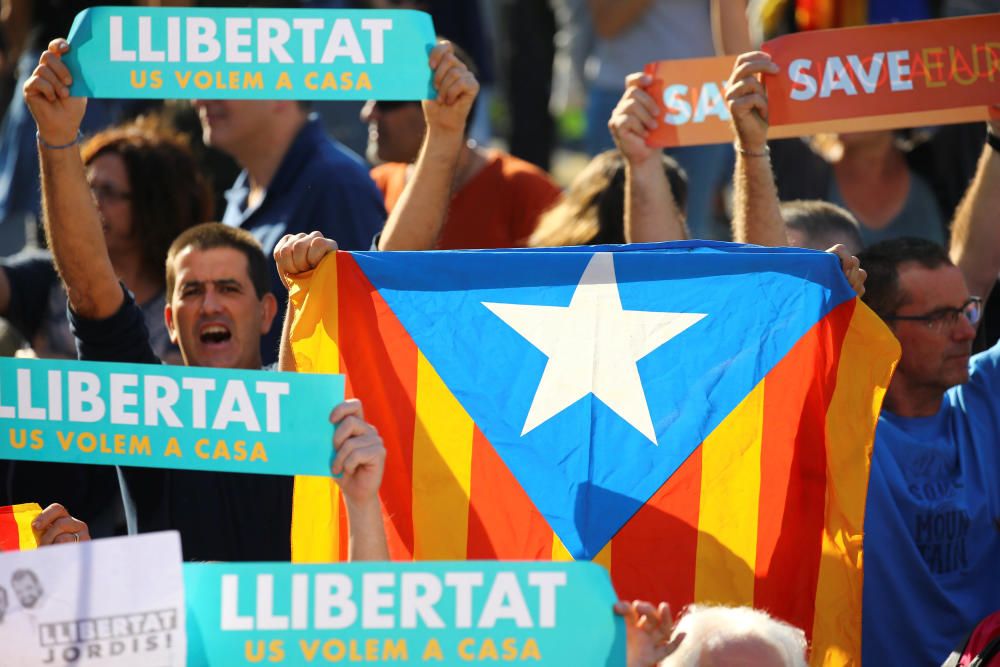 Manifestació a Barcelona per l'alliberament dels Jordis