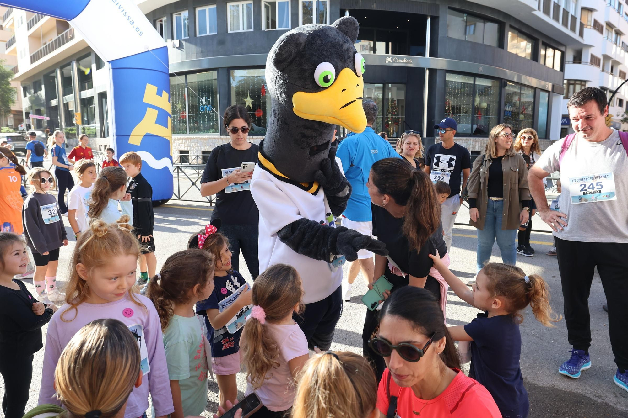 Galería: La carrera festiva de Ibiza para disfrutar en familia