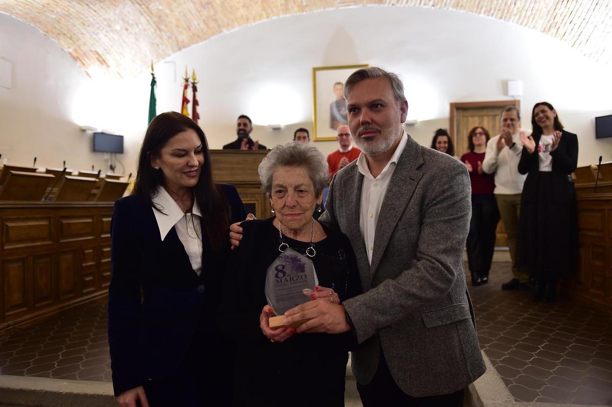Galería | Premios Mujer Extraordinaria del Ayuntamiento de Plasencia por el 8M Galería | Premios Mujer Extraordinaria del Ayuntamiento de Plasencia por el 8M