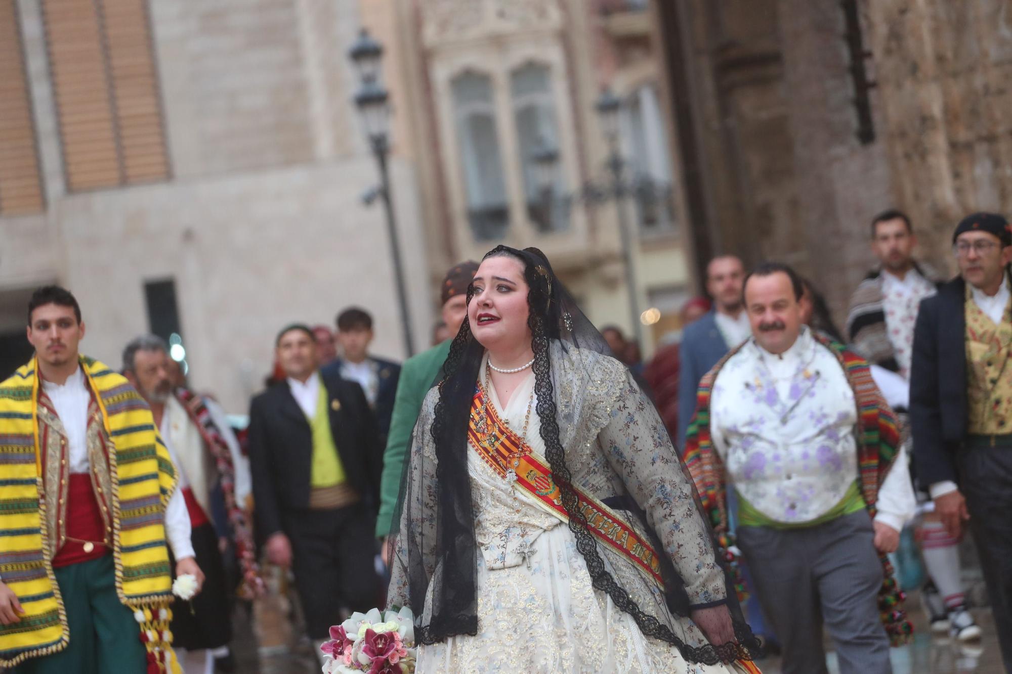 Búscate en el primer día de ofrenda por la calle de la Paz (entre las 18:00 a las 19:00 horas)