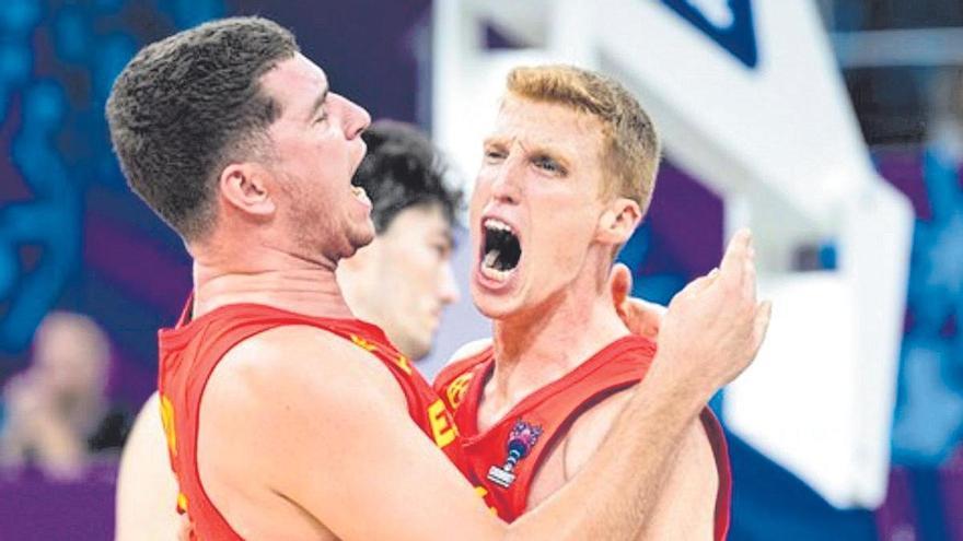 Los tres jugadores del Unicaja siguen adelante en el Eurobasket