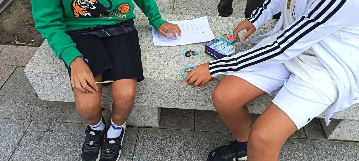 Intercambio de cromos en Bermillo