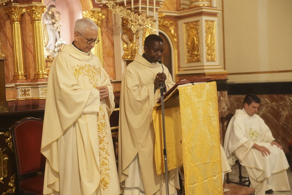 Ceremonia de bienvenida al nuevo párroco de Canet d'En Berenguer