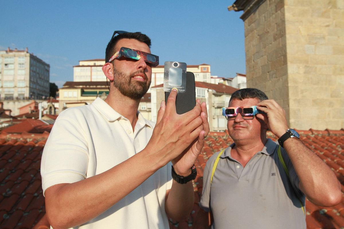 El eclipse desde Ourense, en imágenes