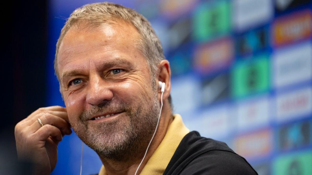 Flick, durante la rueda de prensa