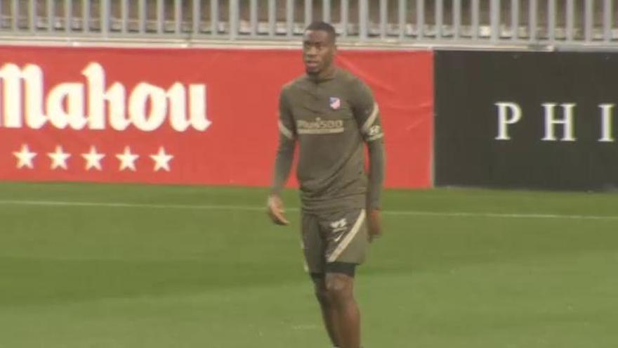 Primer entrenamiento de Kondogbia con el Atlético