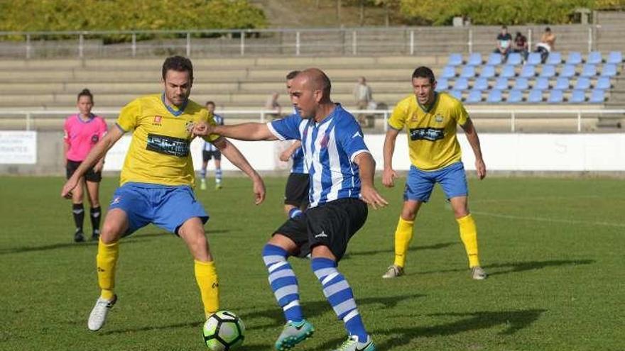 El choque de ayer en Cambados. // Noé Parga