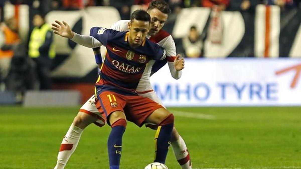 Neymar fue amonestado en Vallecas