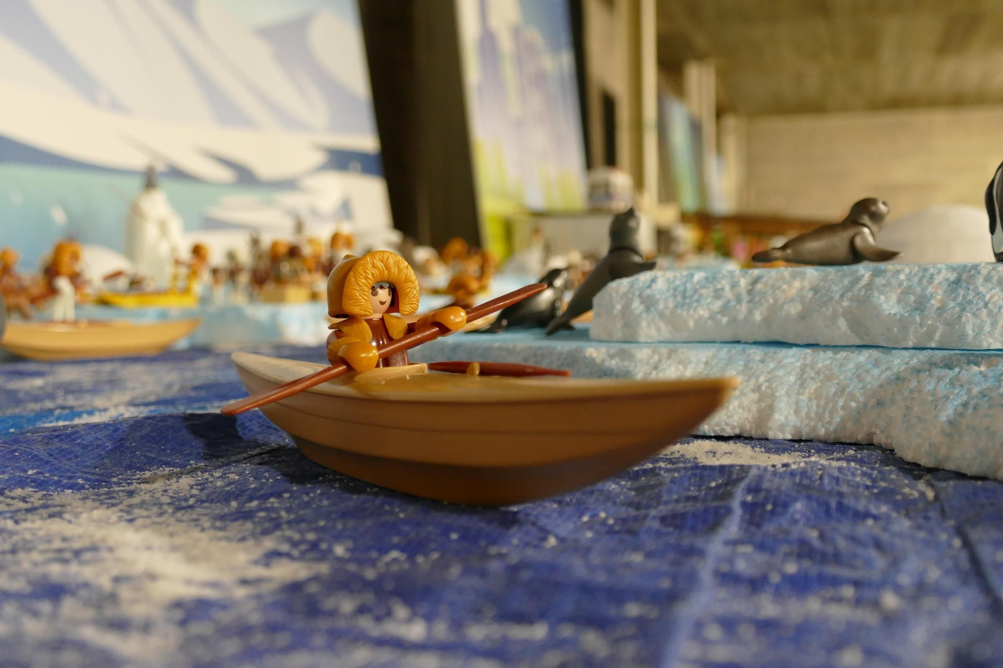 Centenars de clicks de Playmobil ocupen el Casino Menestral Figuerenc