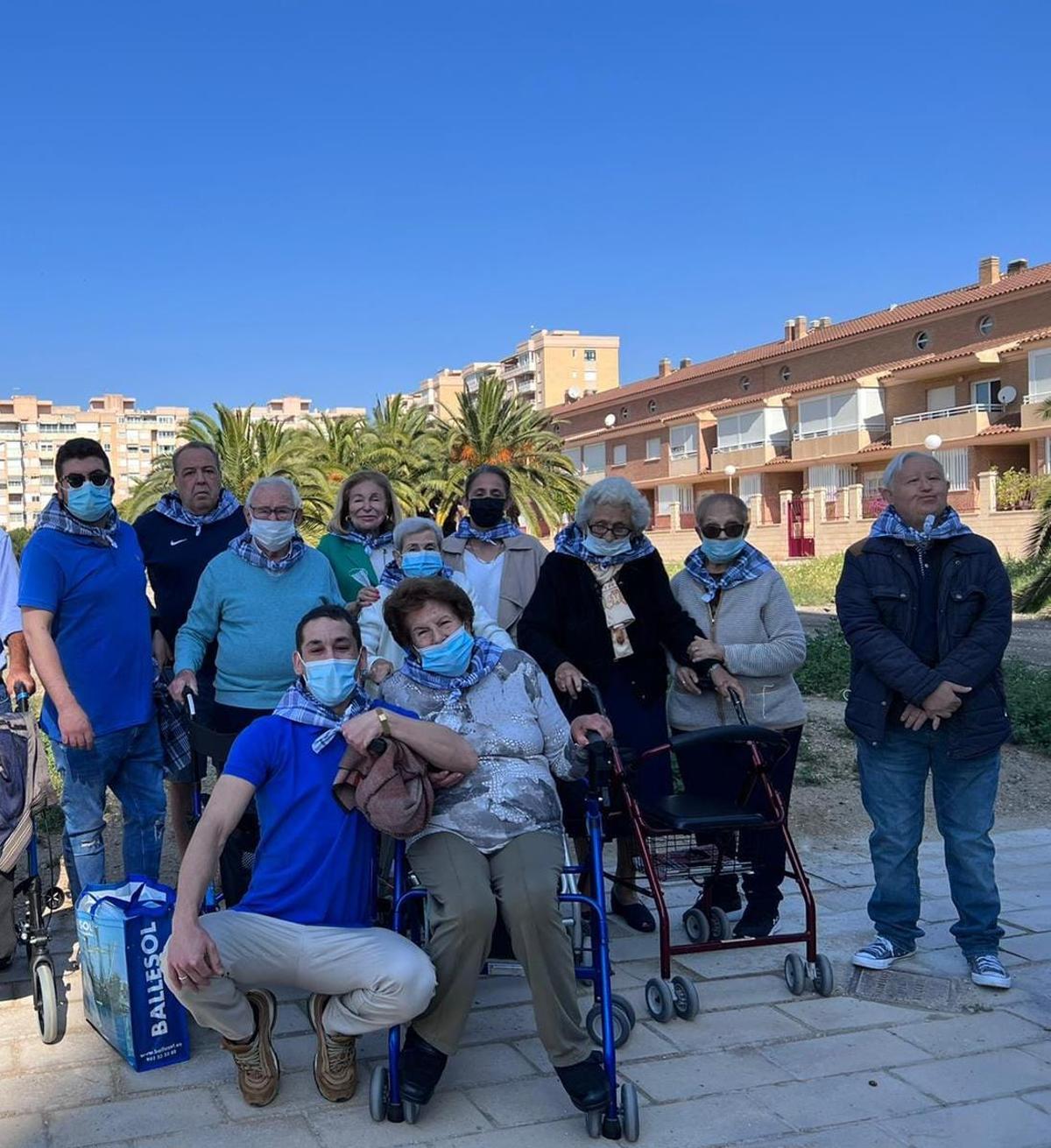 Ballesol realiza distintas actividades para participar activamente en las festividades de Alicante.