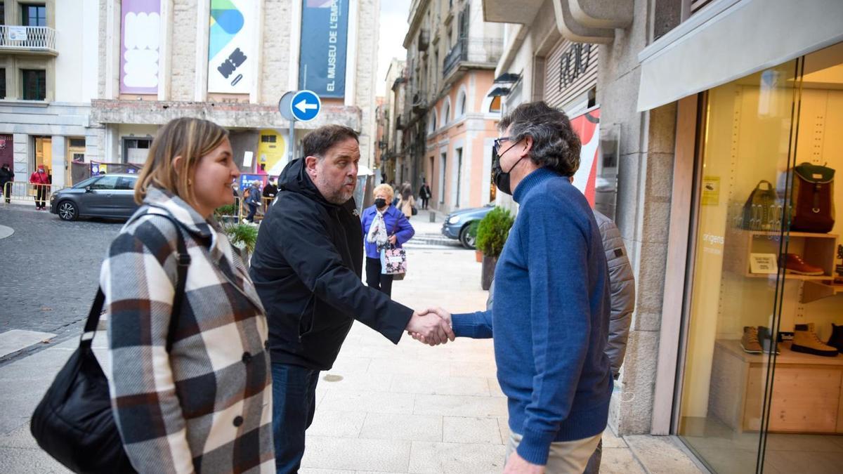 Junqueras visita Figueres per parlar amb botiguers i comerciants