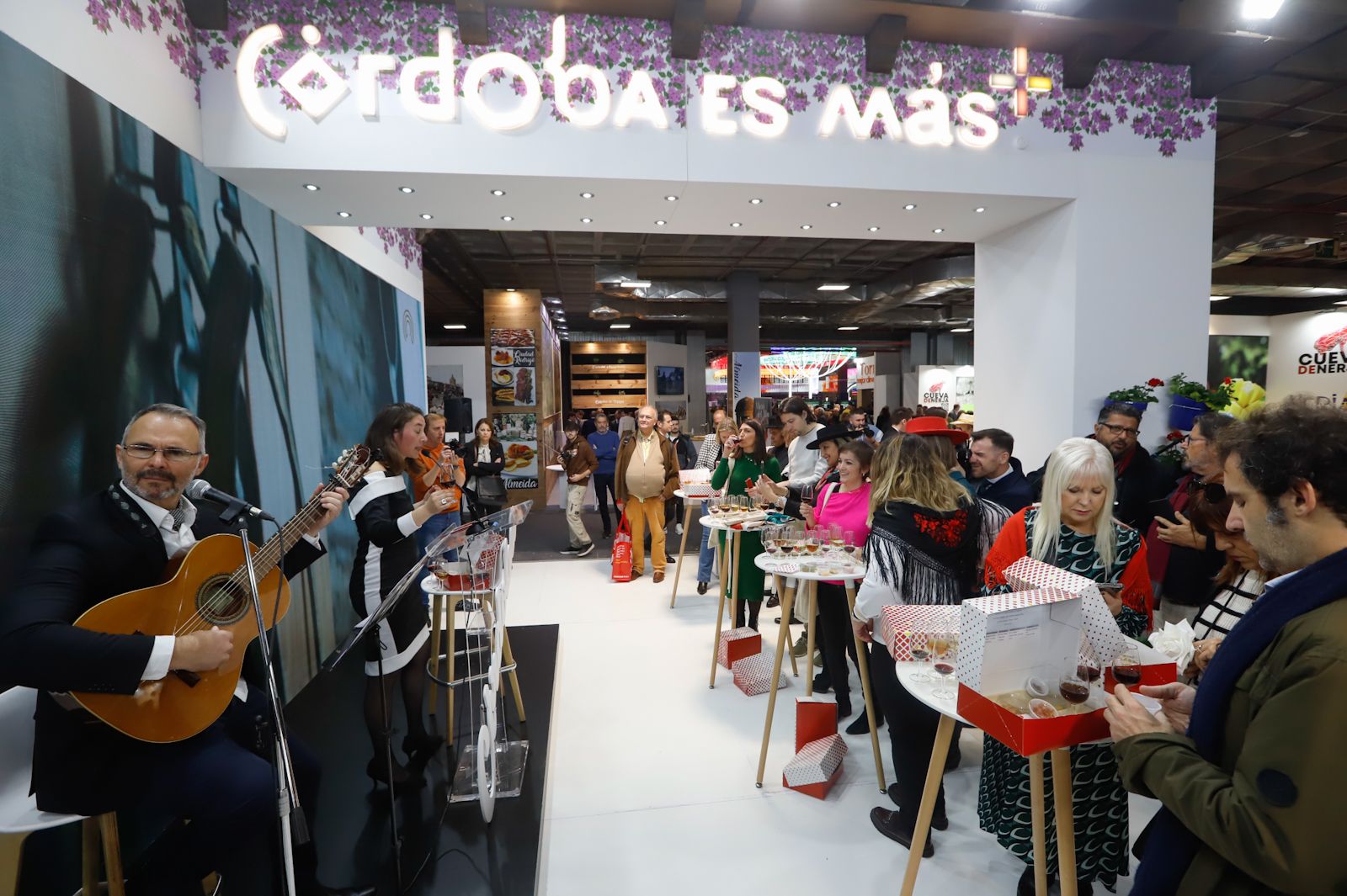 Córdoba presume de oferta turística en la segunda jornada de Fitur