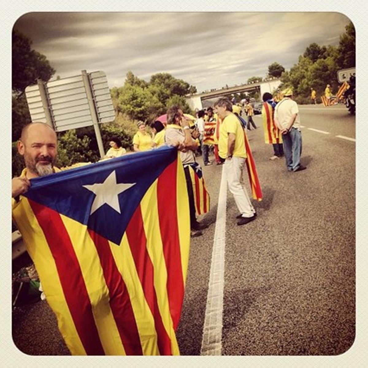 Mucha gente, mucha ilusión, tramo 114 (@ruralsalut).