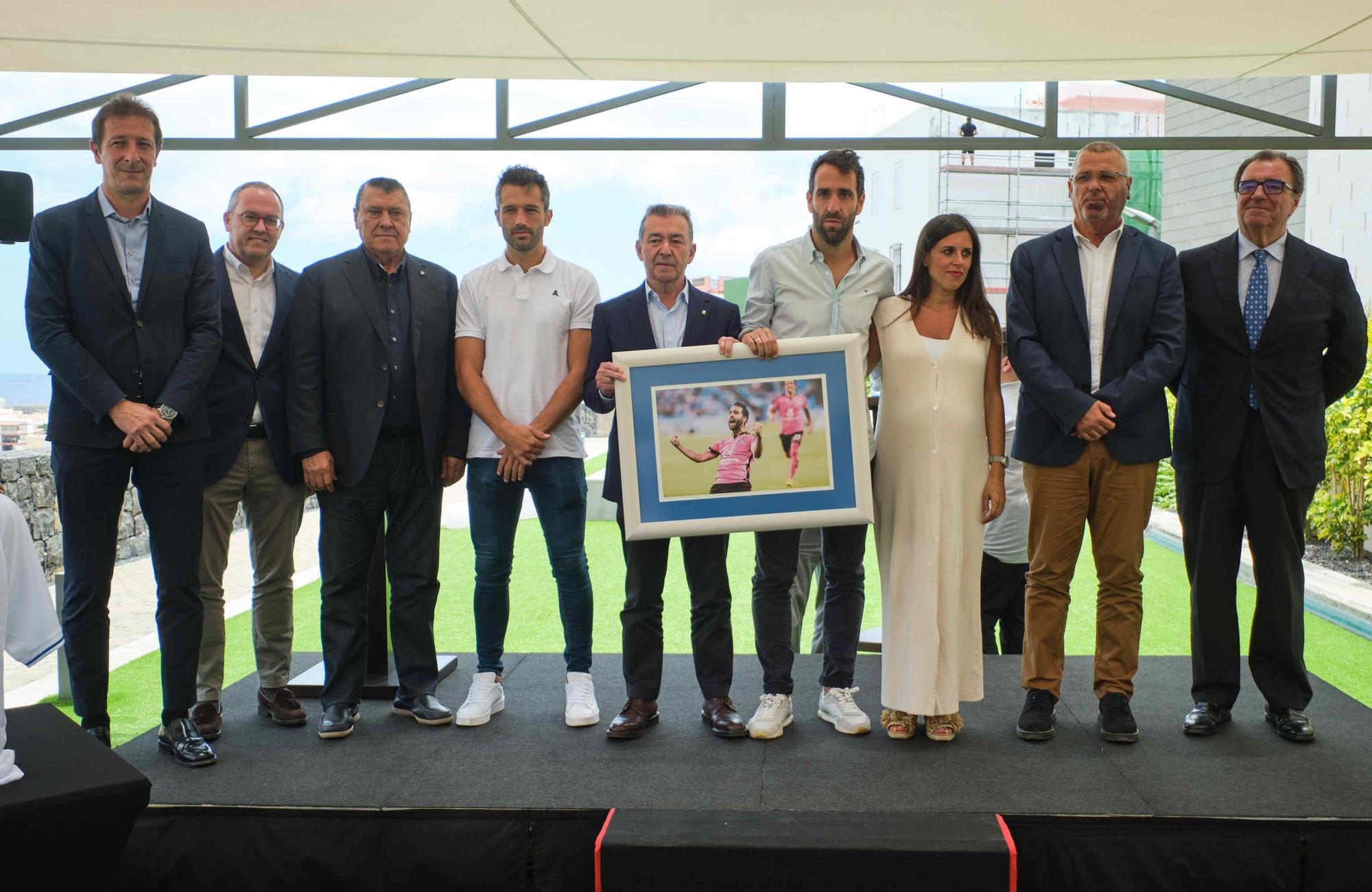 Despedida de Carlos Ruiz como jugador del CD Tenerife