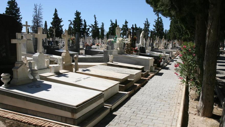 El Ayuntamiento ha redactado un proyecto para rehabilitar la zona más antigua del Cementerio de Espinardo.