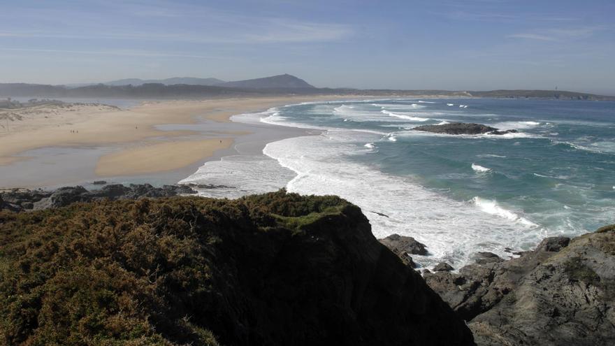 A Frouxeira, la playa de largos paseos de Valdoviño