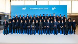 Foto de familia del equipo Movistar para la próxima temporada.