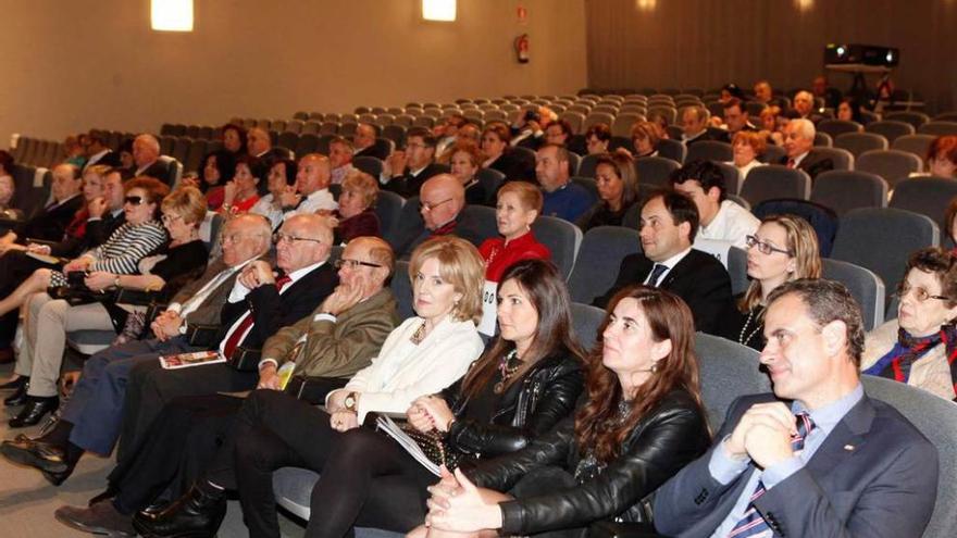 La asamblea de la Asociación de Donantes de Sangre de Gijón, ayer, en el Palacio de Congresos.