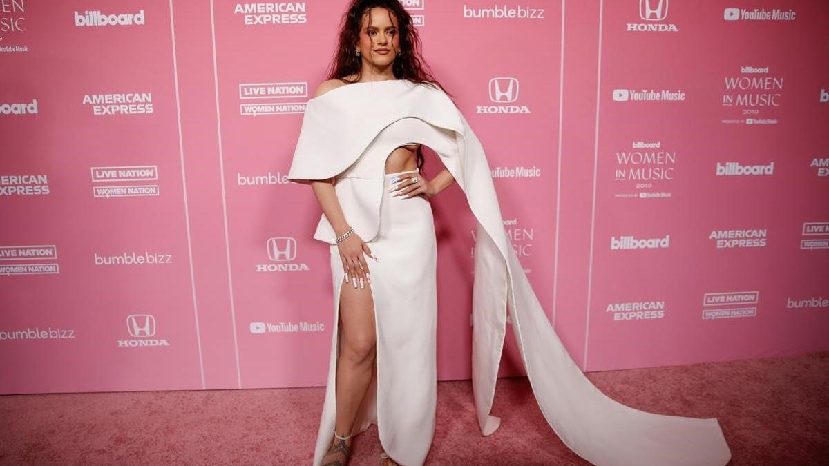 lmmarco51355999 rosalia arrives on the red carpet for the  billboard women i191213165236