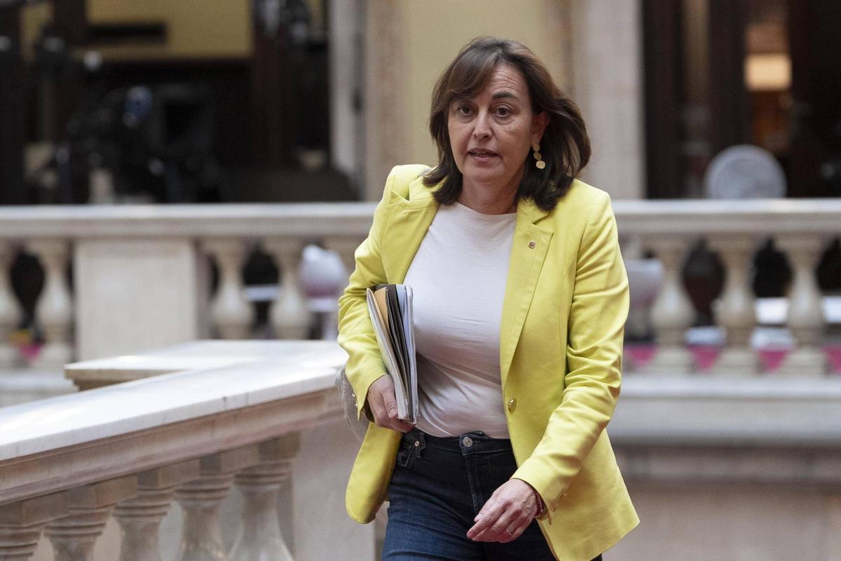 Barcelona 07/10/2025 Sesión de control en el Parlament de Catalunya con la intervención del president de la Generalitat, Salvador Illa En la foto, Silvia Paneque Fotografia de Ferran Nadeu