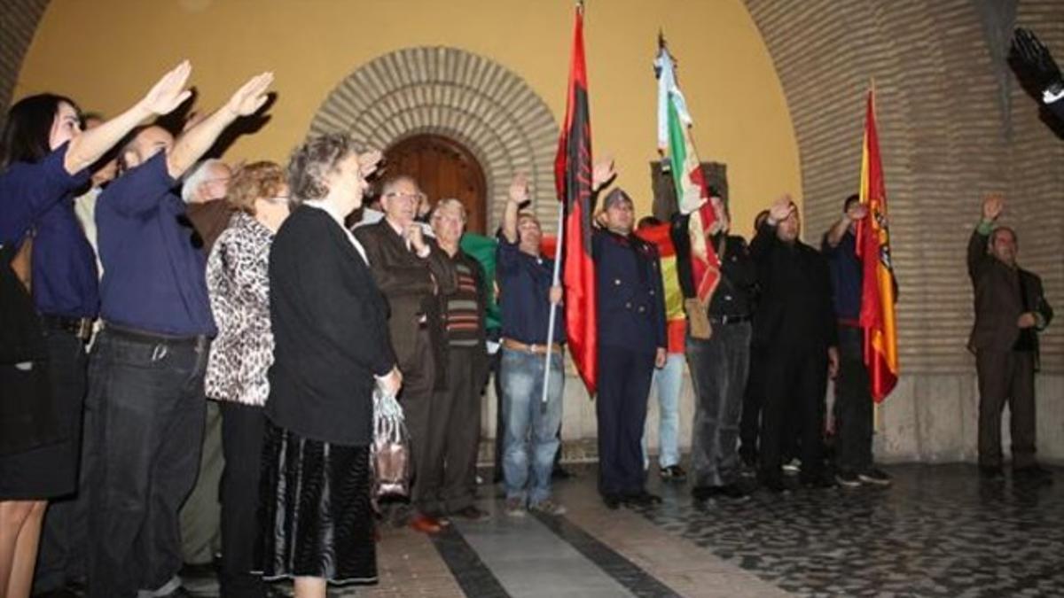 Miembros de la ANCIS, en el acto de Zaragoza.