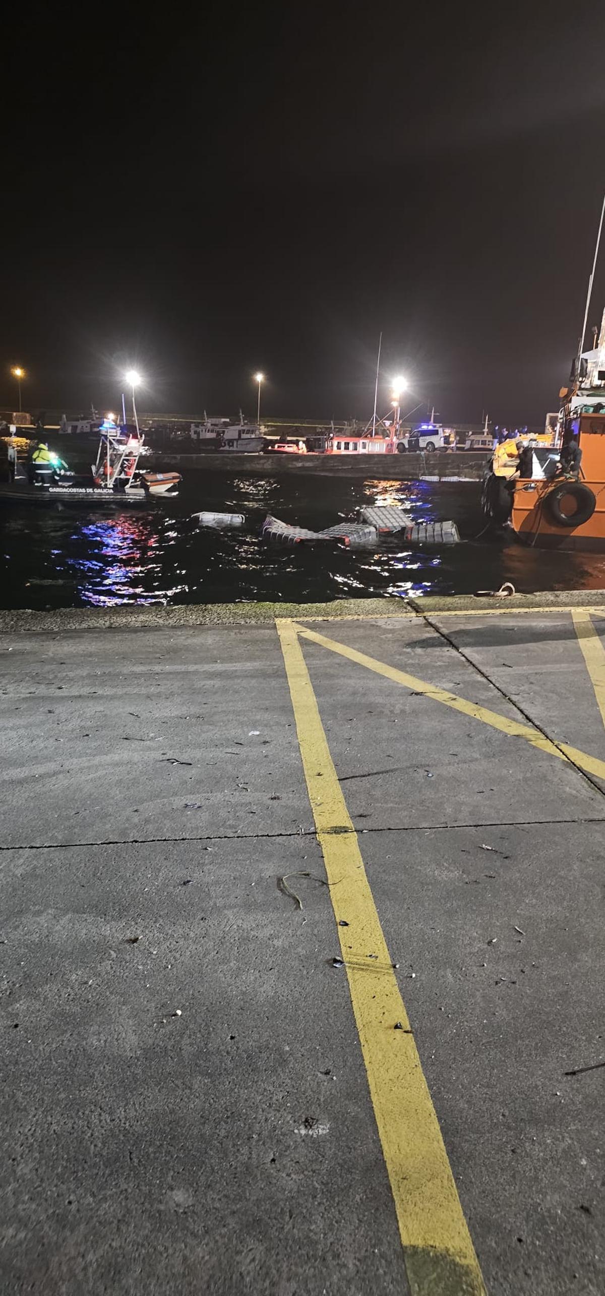 Algunos de los bidones recuperados.