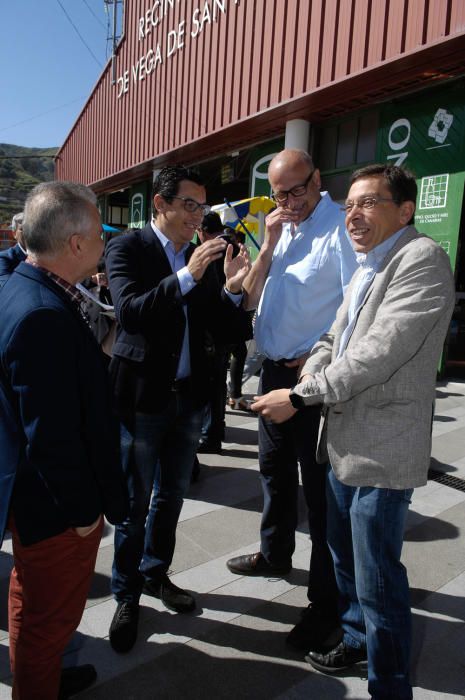 Feria de productos de la tierra en San Mateo