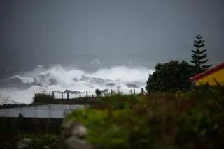 El año comienza con once provincias en riesgo por viento, lluvias y oleaje