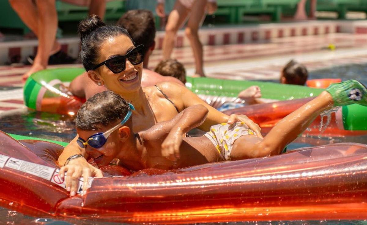 En Bam-Bu-Ku disfrutan grandes y pequeños.